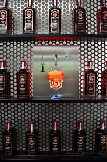 Bombay Sapphire Distillery, an exciting place for gin lovers!