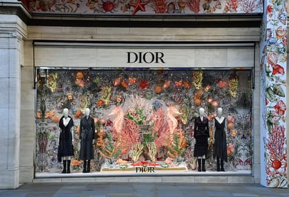 The complete guide to a Christmas walk in Mayfair!