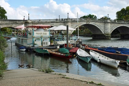 Richmond’s dreamiest riverside dinner? Find it on Peggy Jean!
