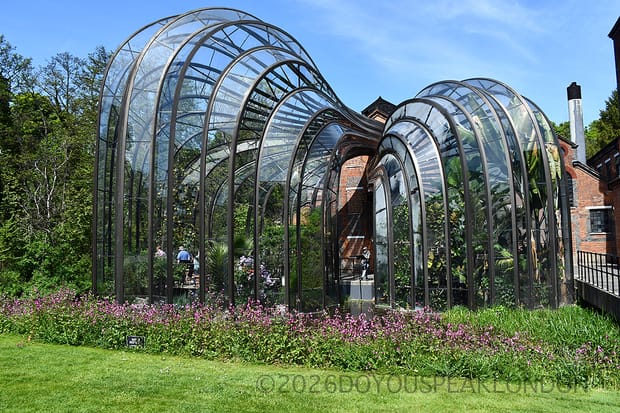 Bombay Sapphire Distillery, an exciting place for gin lovers!