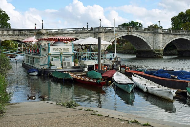 Richmond’s dreamiest riverside dinner? Find it on Peggy Jean!