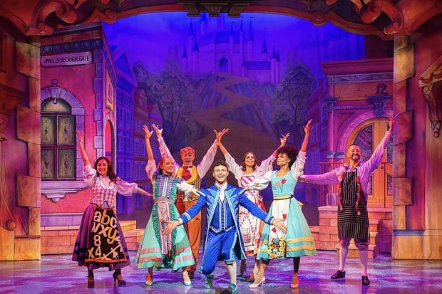 London Pantomimes: the best way to kick off the Christmas spirit!